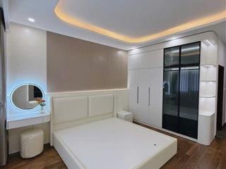BÁN NHÀ GIA THƯỢNG 50M, 7T, MT4M, GARA, THANG MÁY, TRƯỚC NHÀ Ô TÔ TRÁNH, VÔ VÀN TIỆN ÍCH.