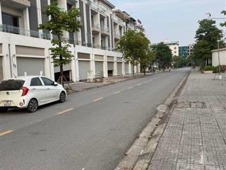 Khu đô thị nam hồng  đồng kỵ  từ sơn. dt 105.5m2  căn nhà mặt phố view công viên