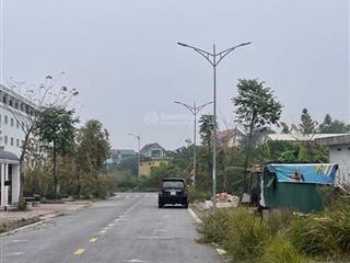 Ô đất nằm trong khu dự án vũ kiệt, điểm cộng lớn là toàn khu đã ra sổ riêng, cấp phép xây dựng