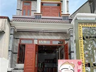Nhà thái hòa mới 100.sân xe hơi..3 phòng ngủ.