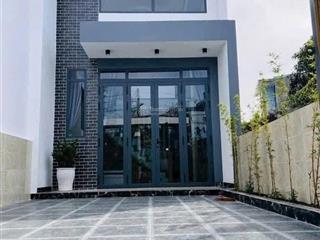 Nhà sổ riêng thái hòa giáp dĩ an. sân xe hơi 107m2 gía 2.680 tỷ