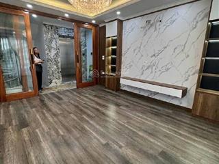 Duỵ nhất  phân lô  oto tránh  phố hồng tiến  long biên  dt 40m2 giá 9,85 tỷ