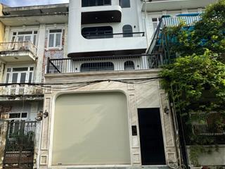 Nhà phố việt hưng 100m² mt 5,7m gara 3 ô tô thang máy full nội thất 18,xtỷ