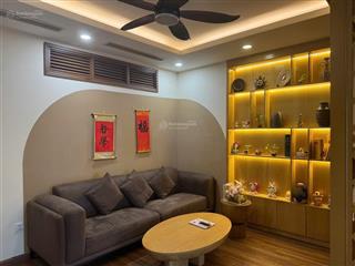 Chính chủ bán nhanh căn hộ 3pn  dt 95m  nội thất full full đồ tại dự án golden park tower