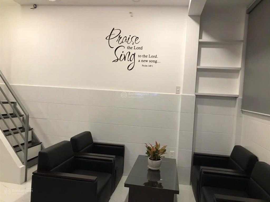 Cho thuê nhà đẹp hẻm ba gác đường vĩnh viễn, q10
 dt  ngang 4,5 x dài 5m. 1 trệt, 1 lầu.