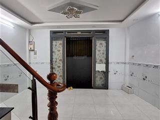 Nhà thuê quận 5. cho thuê nhà hẻm đường trần hưng đạo, p7, q5
 dt 6m5m