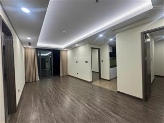 Bán gấp căn hộ chung cư 3pn nội thất cơ bản bên ngoại giao đoàn toà n01t7