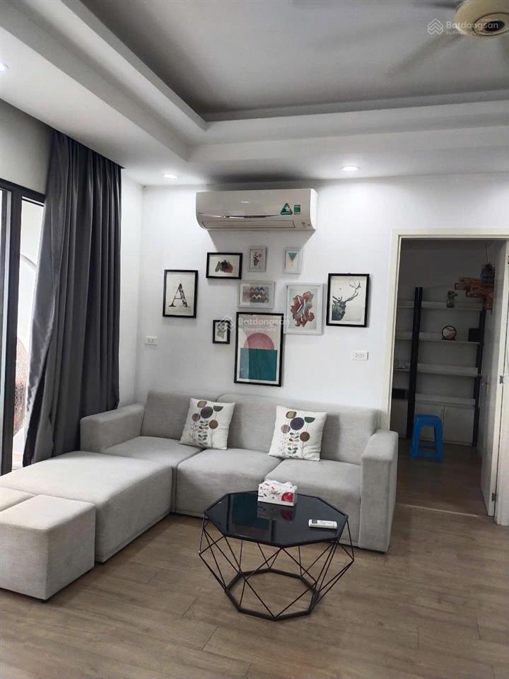 Bán gấp căn hộ chung cư 3pn bên ngoại giao đoàn toà n01t3