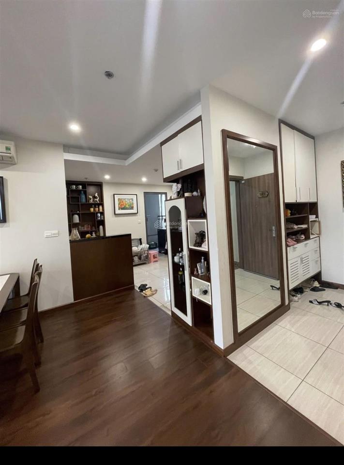 Bán gấp căn hộ chung cư 3pn full đồ bên ngoại giao đoàn toà n03  t3