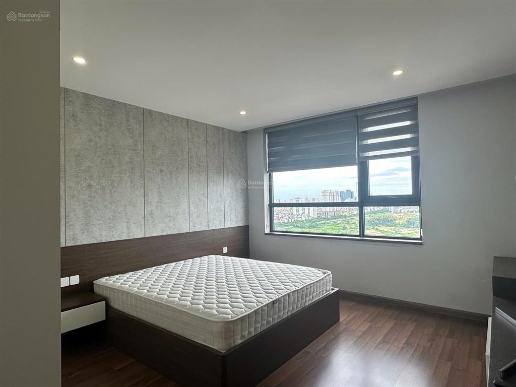 Bán gấp căn hộ chung cư 3pn full đồ bên ngoại giao đoàn toà no1t4