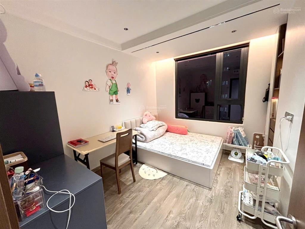 Bán gấp căn hộ chung cư 3pn full đồ bên ngoại giao đoàn toà n01t4