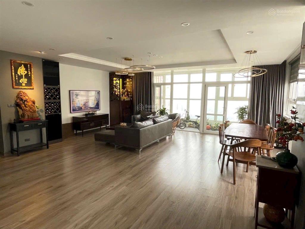 Bán căn hộ b10 nam trung yên căn góc 70m2 2pn 2wc rất thoáng giá 5.2 tỷ,  0984 847 ***
