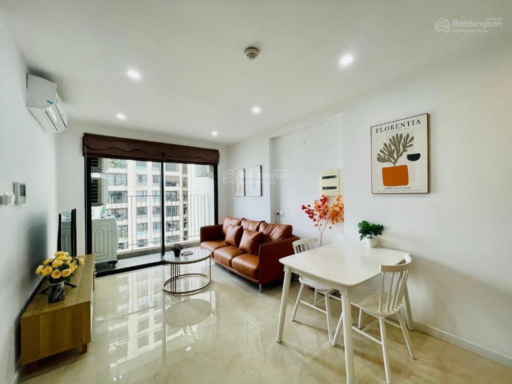 Bán căn hộ 165 thái hà view hồ thành công 85m2 2 phòng ngủ rộng 8 tỷ nhỉnh 0984 847 ***