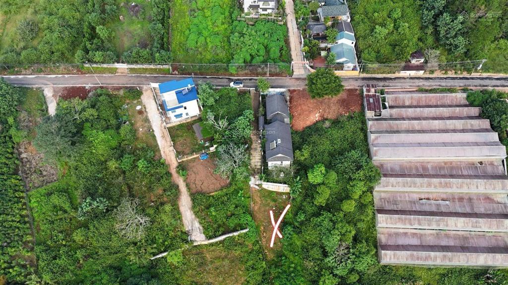 Bán đất măng lin gần sát mây lang thang và resort của người nổi tiếng