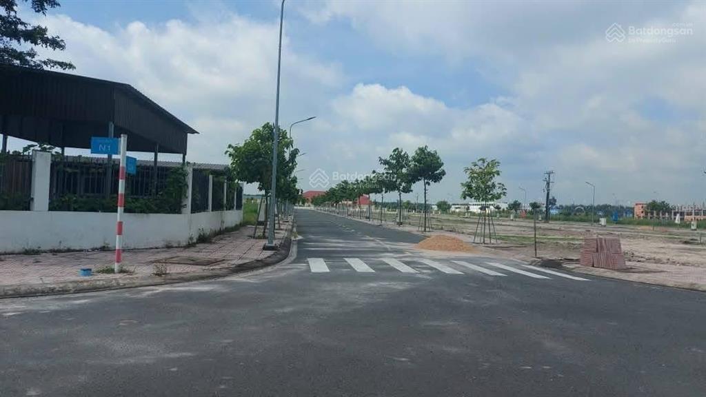 Chính chủ cần bán gấp lô đất 2 mặt tiền dự án đức phát 3, liền kề kcn, dt 75m2 giá chỉ nhỉnh 700tr