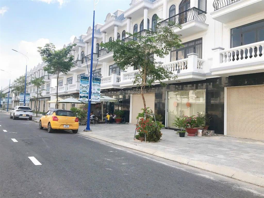 Chủ ngộp giảm ngay 500tr còn 2.299tỷ căn shophourse da thăng long 2, nhà 1 trệt 2 lầu 219m2, quá rẻ