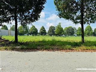 Bán gấp lô đất kế chợ đêm bàu bàng giá 1,63tỷ. diện tích 150m2 (5x30m) thổ cư 100%, xây dựng tự do