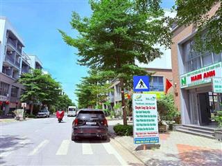 Bán lô đất dịch vụ kđt tms , hùng vương, phúc yên.
sổ hồng 90m2, hướng đông nam, thoáng mát, xây