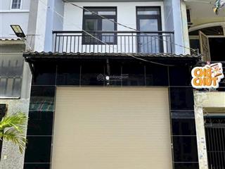 Dt 4x12, nhà có 1 lầu mới. hẻm 6m đường đất mới