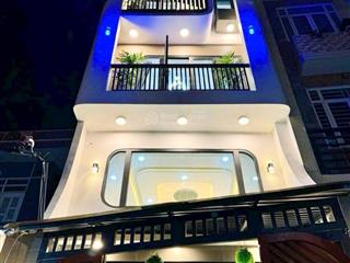 Hxh ngay emart  4x17m, 5 tầng, thang máy  chỉ 8.6 tỷ