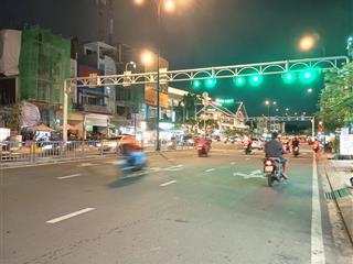 Hxh tới nhà dương quảng hàm, 218m2 (8x27m), tặng nhà cũ  chỉ 19 tỷ tl