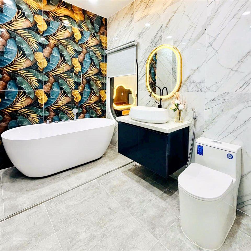 Hxh công an p.11 cũ, 4x15m, có pn dưới trệt, hơn 8 tỷ tl