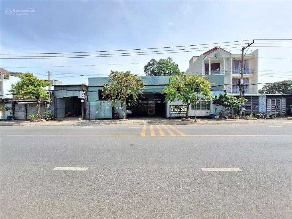 Mặt tiền kinh doanh kho xưởng showroom trục đt 743c gần vincom 550 phường dĩ an, tp hcm