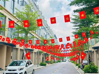 Căn liền kề giá 5,367 tỷ, tốt nhất 83,75m², xây 5 tầng, có gara oto