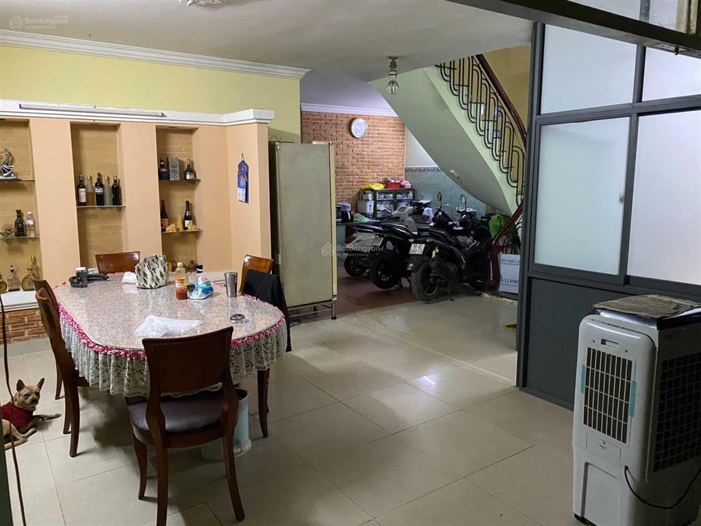 Cắt lỗ ngay 1 tỷ 5 từ 16tỷ6 giảm còn 15tỷ5 nhà phố ngang 8m dài 21m, xe hơi vào tận nhà