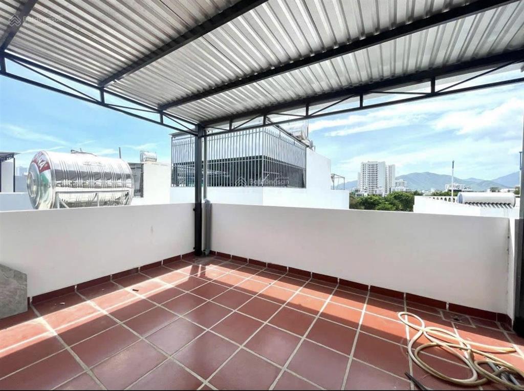 Cho thuê nhà nguyên căn kđt hà quang 1 , 80m2 giá 17tr/ tháng.