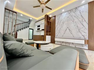 Nhà có đứa em gửi bán  tổ 8 yên nghĩa, hà đông  38m2, 5t  ngõ thông  5. x tỷ