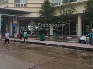 Bán nhà dân xây  tổ 8 yên nghĩa hà đông  gara 2 ô tô  đường ô tô tránh  vỉa hè 18m  kinh doanh