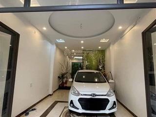 Trục chính kinh doanh 38m 5 tầng  ngay chợ tổ 8  ô tô vào nhà  giá rẻ nhất khu