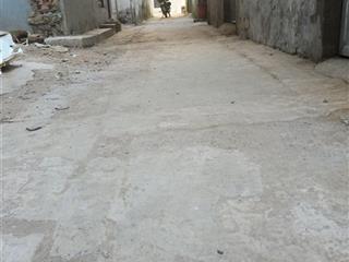 Nhà đẹp ngõ nông ngay chợ tổ 11 yên nghĩa hà đông  30m 5 tầng  3 ngủ khép kín  giá 5.65 tỷ