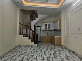 Bán nhà phố thạch bàn, long biên, 5 tỷ, 35m2, 5 tầng, mt 4m, ngõ rộng, sát cầu vĩnh tuy