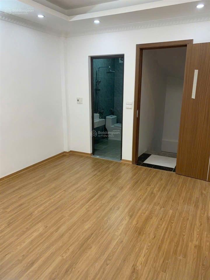 Bán nhà riêng 35m2, 5.8 tỷ, 5 tầng, mt 4m, phường phúc lợi, long biên, hà nội, đẹp, nhiều tiện ích