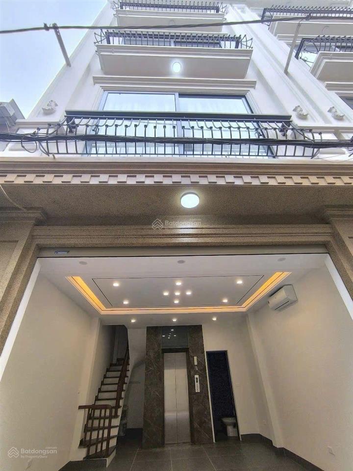 Bán nhà lô góc phố trạm long biên nhỉnh 11 tỷ 41m 6 tầng mt 4m ô tô kinh doanh gần aeon