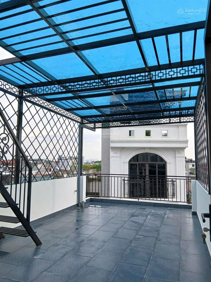 Bán nhà lô góc phố trạm long biên nhỉnh 11 tỷ 41m 6 tầng mt 4m ô tô kinh doanh gần aeon