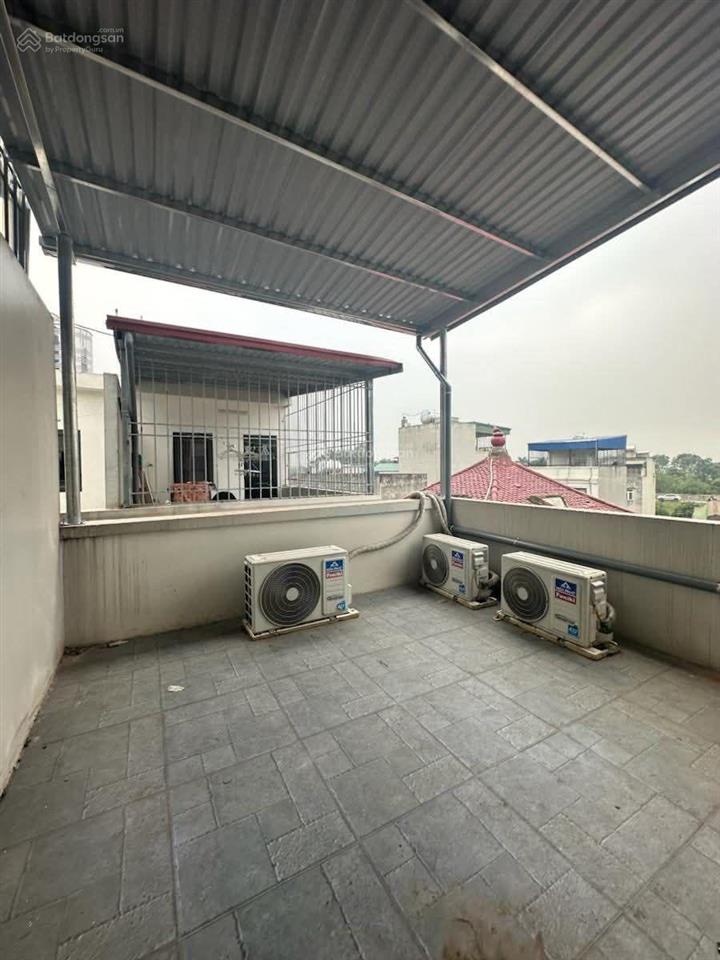 Bán nhà dân xây ngọc thụy long biên 7 tỷ 35m2 mt 4m 5 tầng ô tô kinh doanh gần công viên
