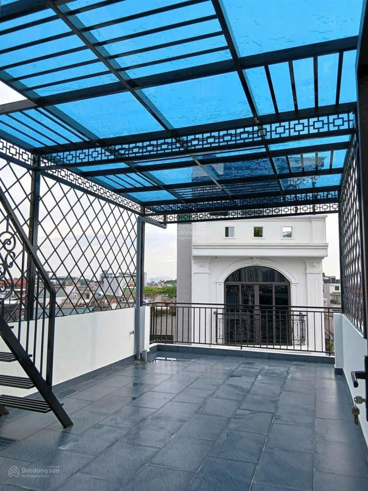 Bán nhà lô góc phố phúc đồng long biên 7 tỷ 35m2 mt 4m 5 tầng ô tô gần cầu vĩnh tuy