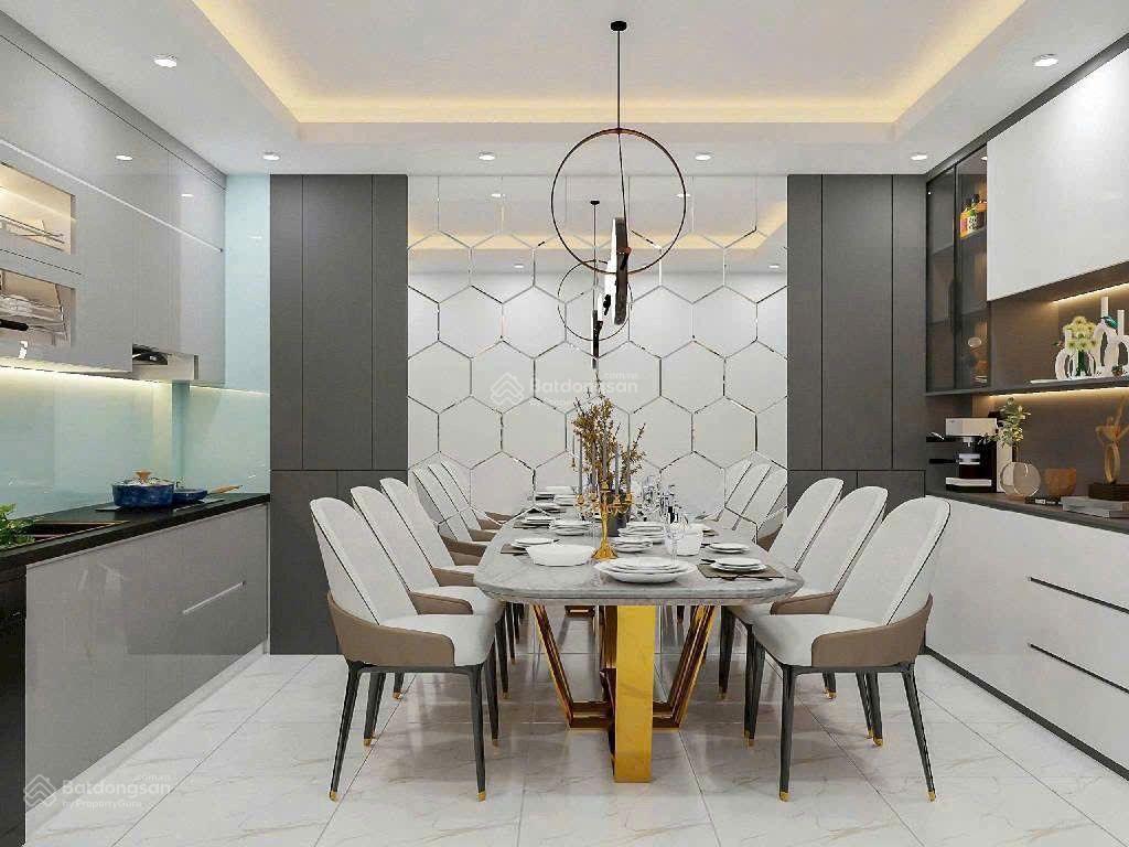 Bán nhà phường long biên dân xây 11 tỷ 6 tầng 50m2 mt 5m ô tô kinh doanh gần cầu vĩnh tuy