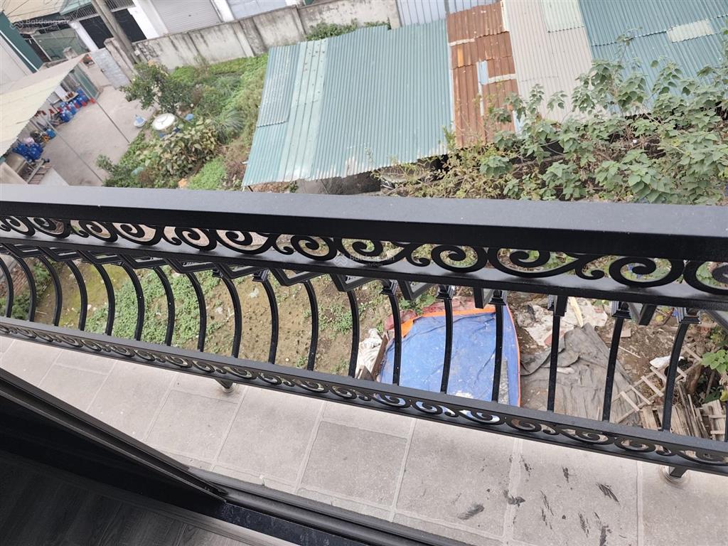 Bán nhà cổ linh đối diện aeon long biên nhỉnh 12 tỷ 6 tầng thang máy ô tô kd gần cầu vĩnh tuy