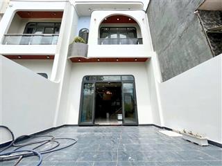 Bán nhà 1 trệt 1 lầu gần trung tâm biên hoà cách cây xăng 26 chỉ 5 phút đi xe