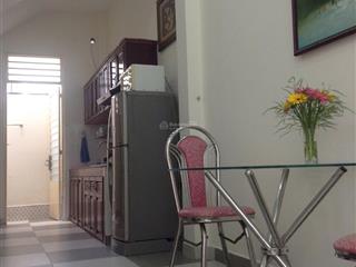 Nhà 3 tầng đường huỳnh văn bánh, phú nhuận 2 mặt tiền trước sau, 82m2, chỉ 6. x tỷ