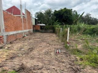 94m2 đủ xây dựng nhà ở. tại tl7  thái mỹ. 550tr công chứng liền. dân cư hiện hữu. đường cao ráo.