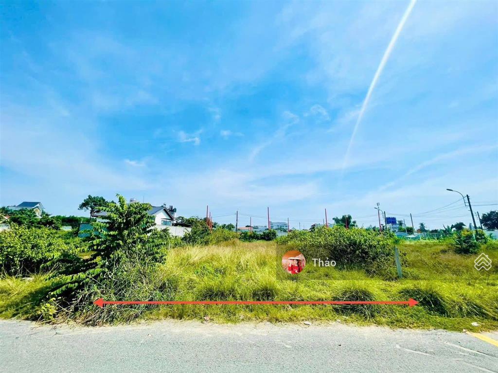 Đẹp  giá tốt nhất khu! tại gió ngàn 200m2 phù hợp mọi kinh doanh. nơi sầm uất và phát triển. shr