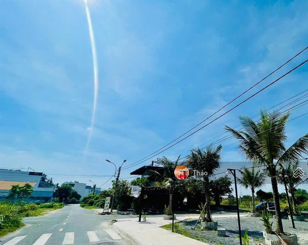 Đẹp  giá tốt nhất khu! tại gió ngàn 200m2 phù hợp mọi kinh doanh. nơi sầm uất và phát triển. shr