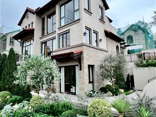 Duy nhất 1 căn bt đơn lập 325m2, sau nhà là công viên vườn hoa giá đợt 1