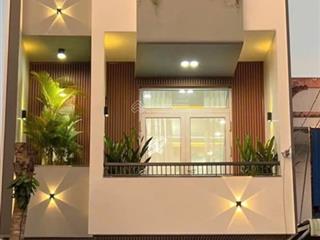 Bán nhà 3 tầng mặt tiền kinh doanh dĩ an,sổ hồng riêng thổ cư,có hoàn công