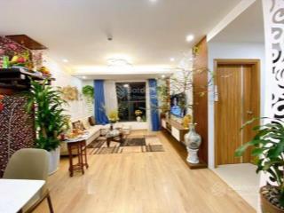 Tôi cần bán căn hộ gần công viên cầu giấy  90m2, 3 ngủ.  0949 035 ***